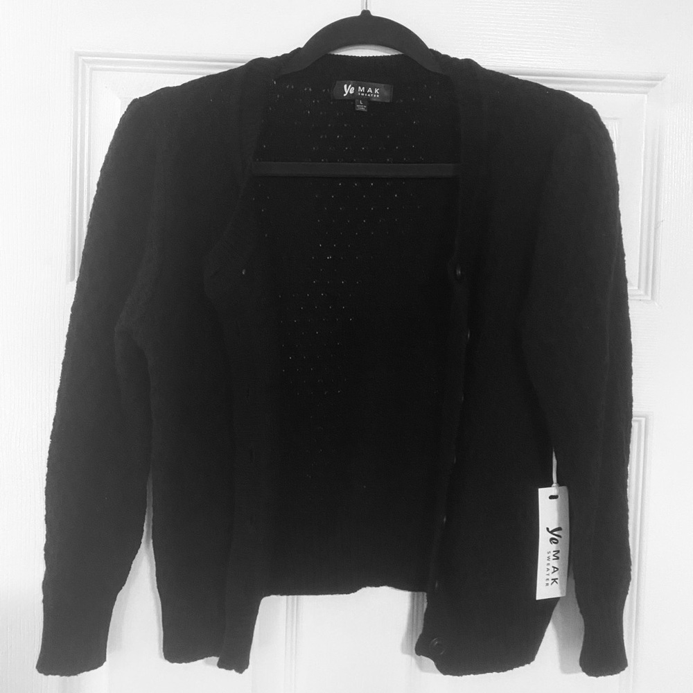 Black Cropped Cardigan